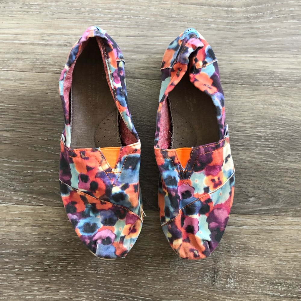 TOMS Floral Shoes